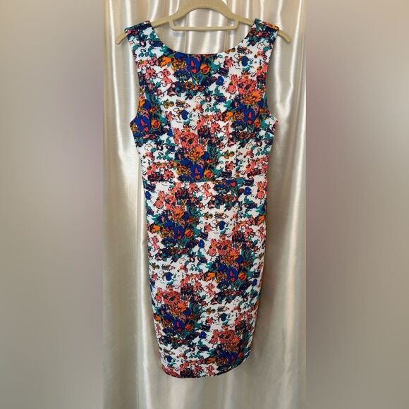 Plenty by Tracy Reese White Floral Neoprene “Ginger” Sleeveless Sheath Dress 4 - Picture 2 of 4